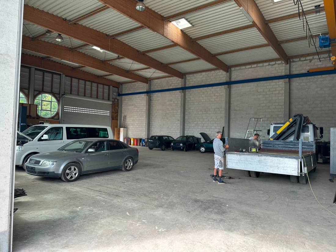 Werkstatthalle AKB KFZ-Service